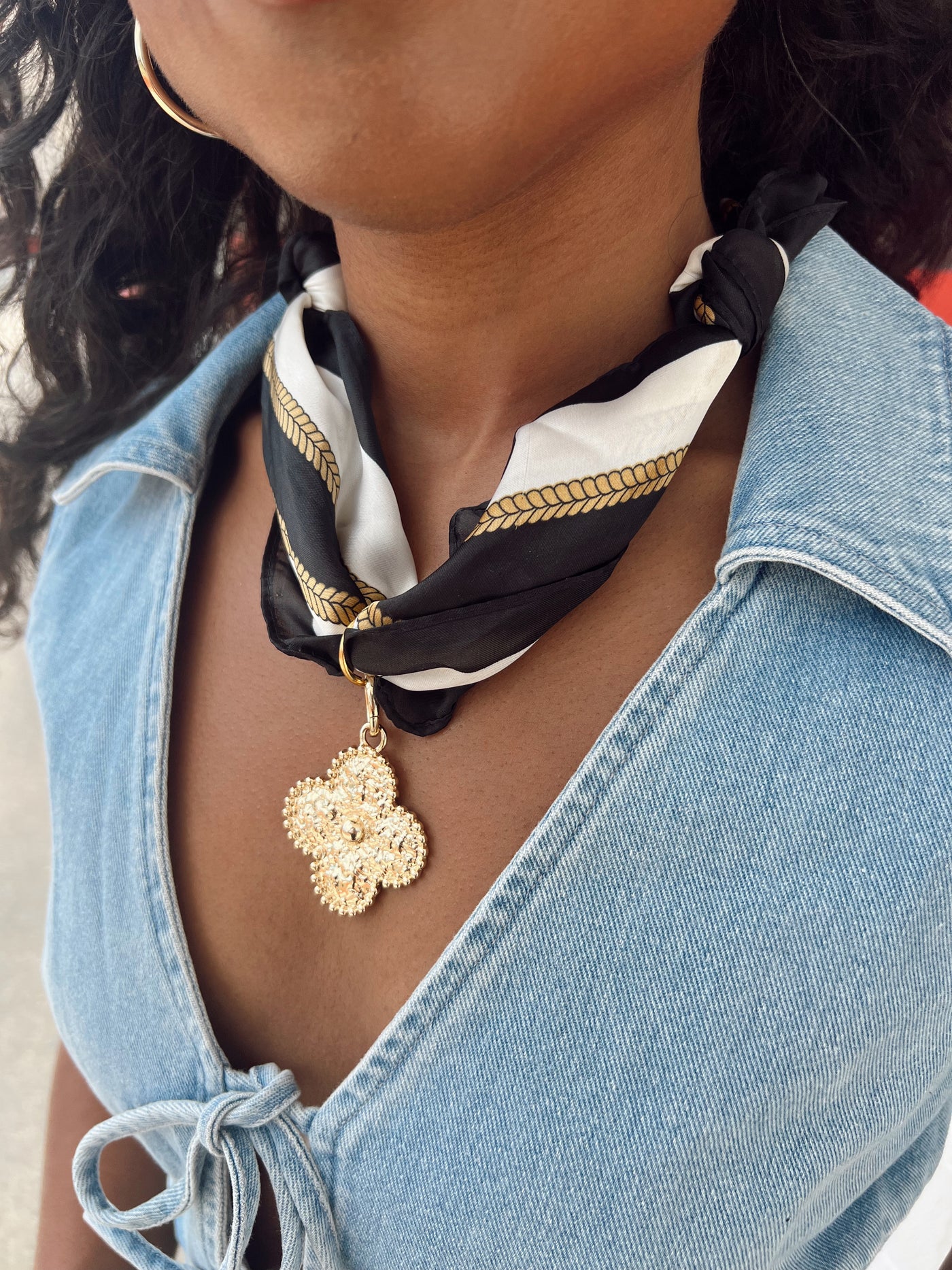 Game-day Scarf Necklace With Clover Charm