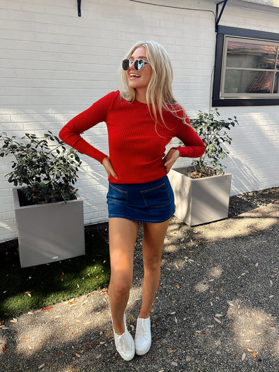 Chic Command Ribbed Top