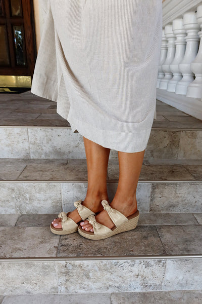 Tie The Knot Metallic Wedge