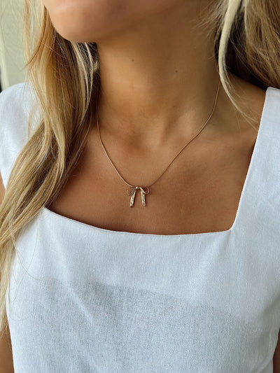 Bow Ribbon Snake Chain Necklace