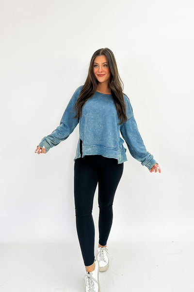 Thriving Weekend Top