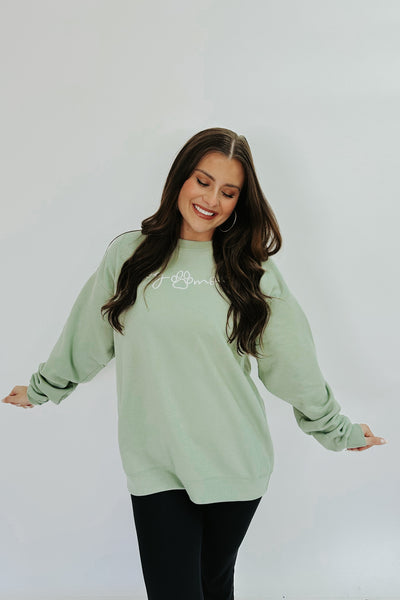 "Dog Mom" Graphic Sweatshirt