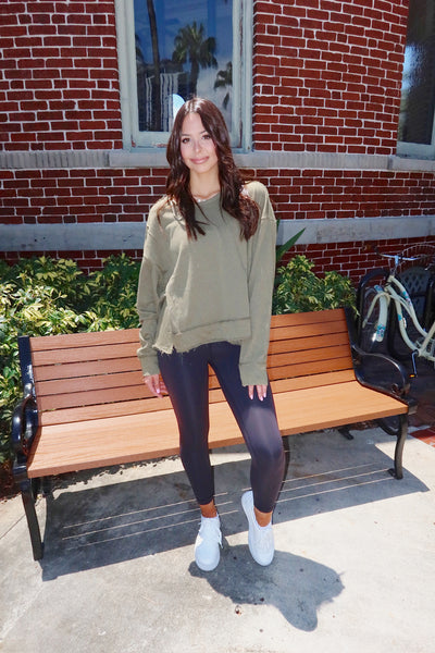 Thriving Weekend Top