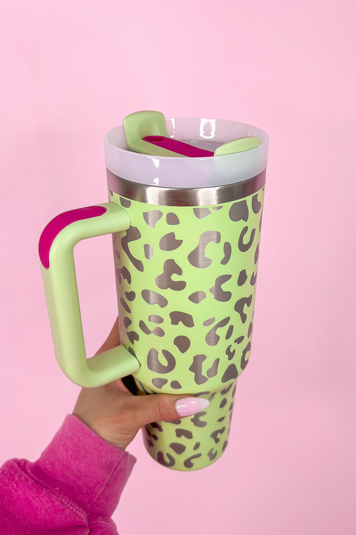 40oz Tumbler with Handle White Holographic Leopard Print – Dales Clothing  Inc