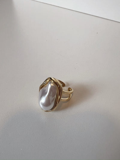 The World Is Your Oyster Pearl Ring