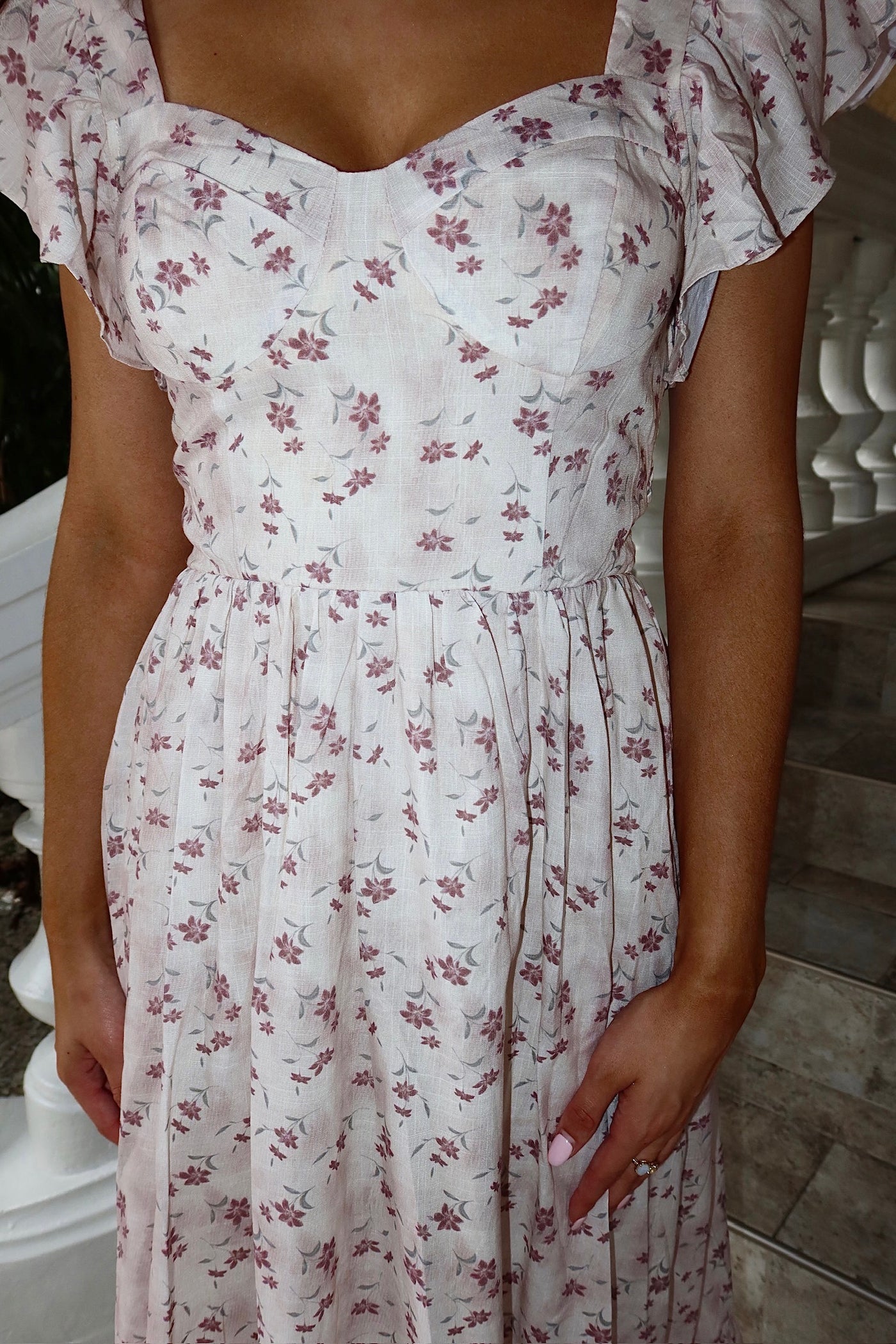 Single & Sweet Floral Midi Dress