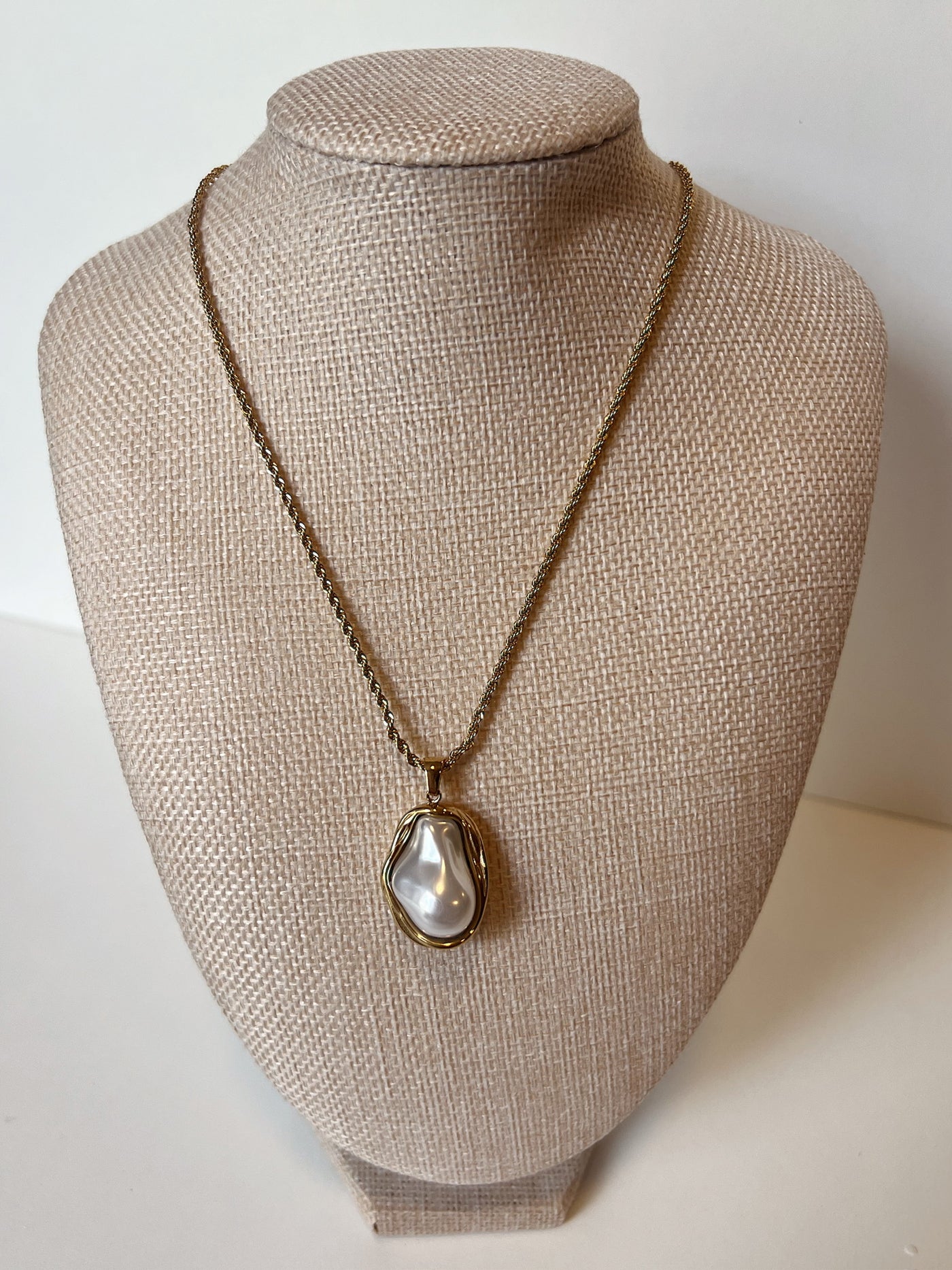 The World Is Your Oyster Pearl Necklace