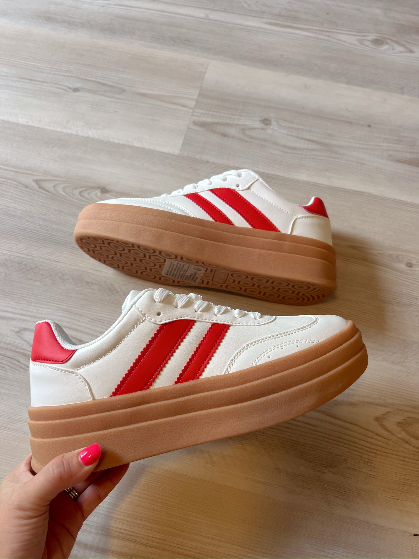Endless Motion Platform Sneakers