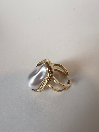 The World Is Your Oyster Pearl Ring