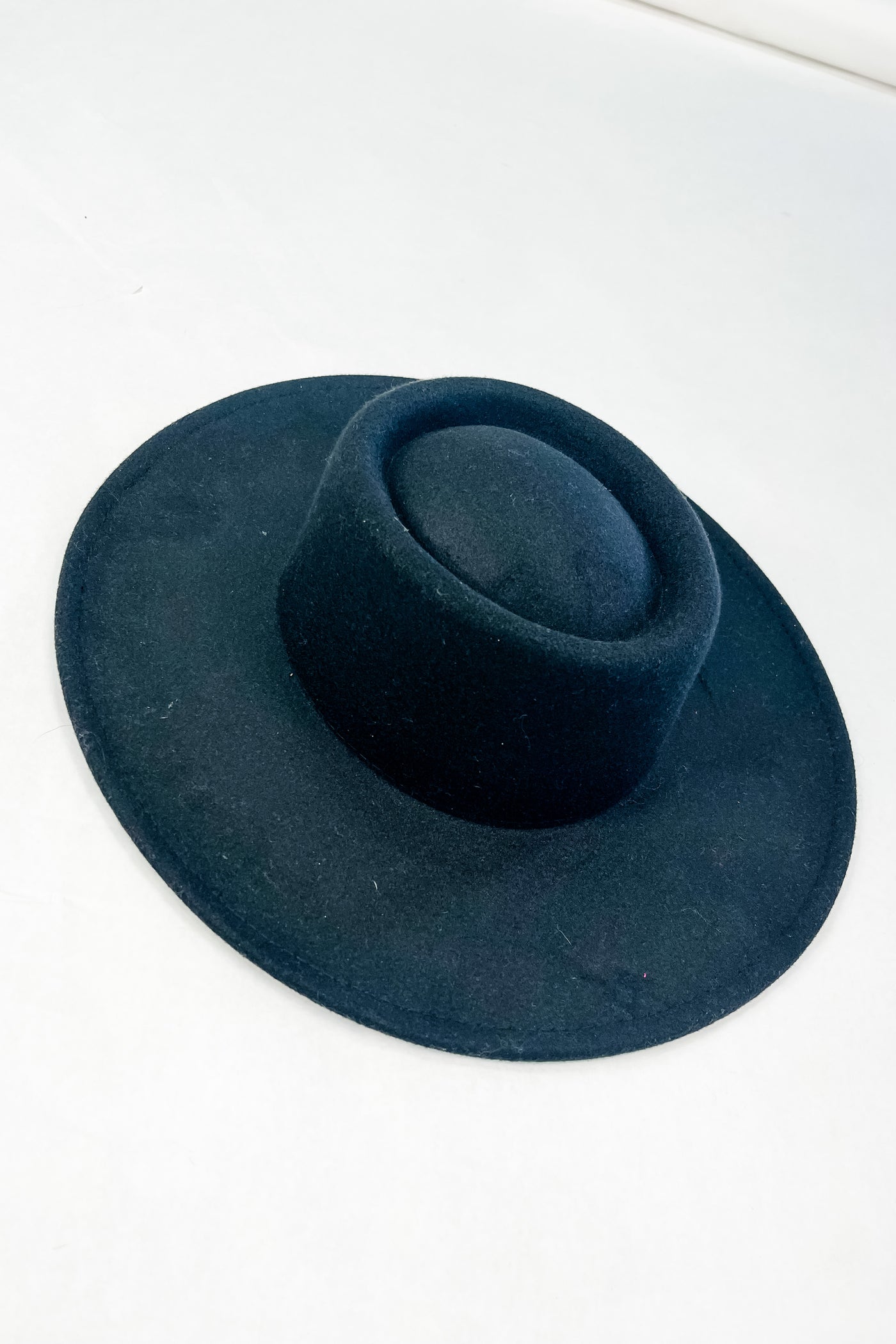 A Starry Haze Flat Brim Fedora Hat
